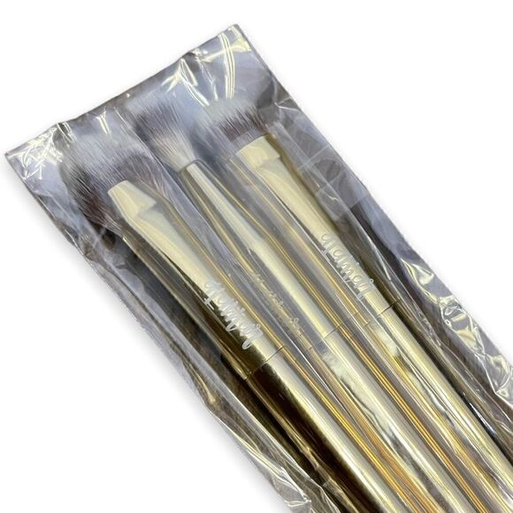 Eye Makeup Brushes   - Picture 1 of 4
